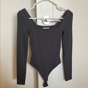 Aritzia Gray Long Sleeve Bodysuit